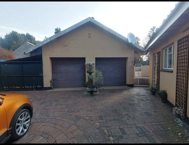 3 BEDROOM FREESTANDING SOLD IN STILFONTEIN EXT 4